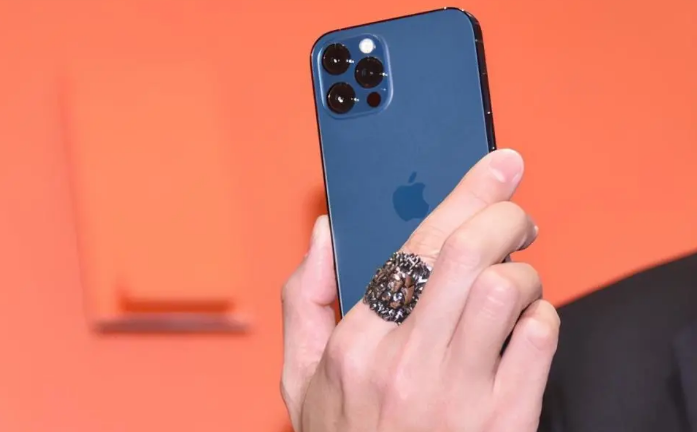 巧家苹果手机维修分享iPhone12系列重启方法教程 