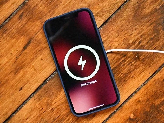 巧家苹果手机维修分享iPhone 12可以随便充电吗 